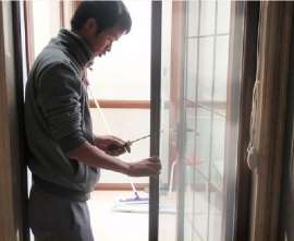 广州玻璃门维修 玻璃门定做