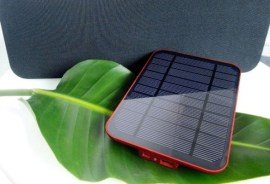 红-ARK 太阳能充电器(ABS搭配PET面板)