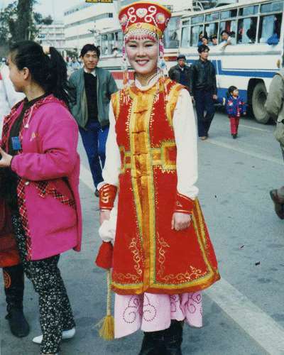 蒙古族少数民族服饰